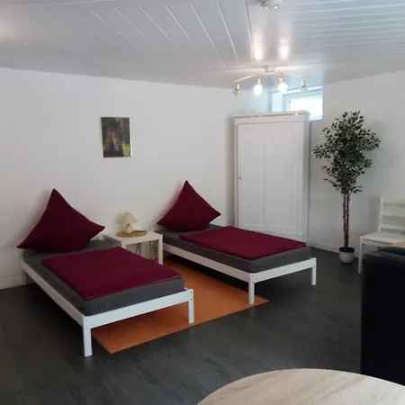 / Monteurzimmer *